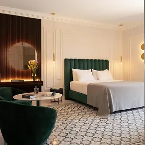 https://patria-palace-hotel.lecce-hotels.com