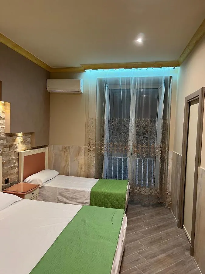 Hotel Iris Nápoles