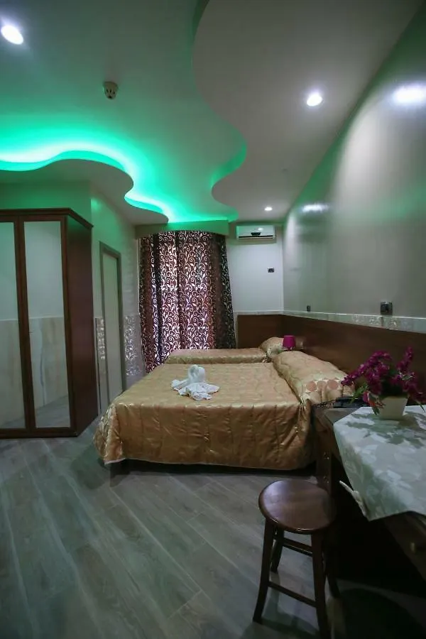 Hotel Iris Nápoles